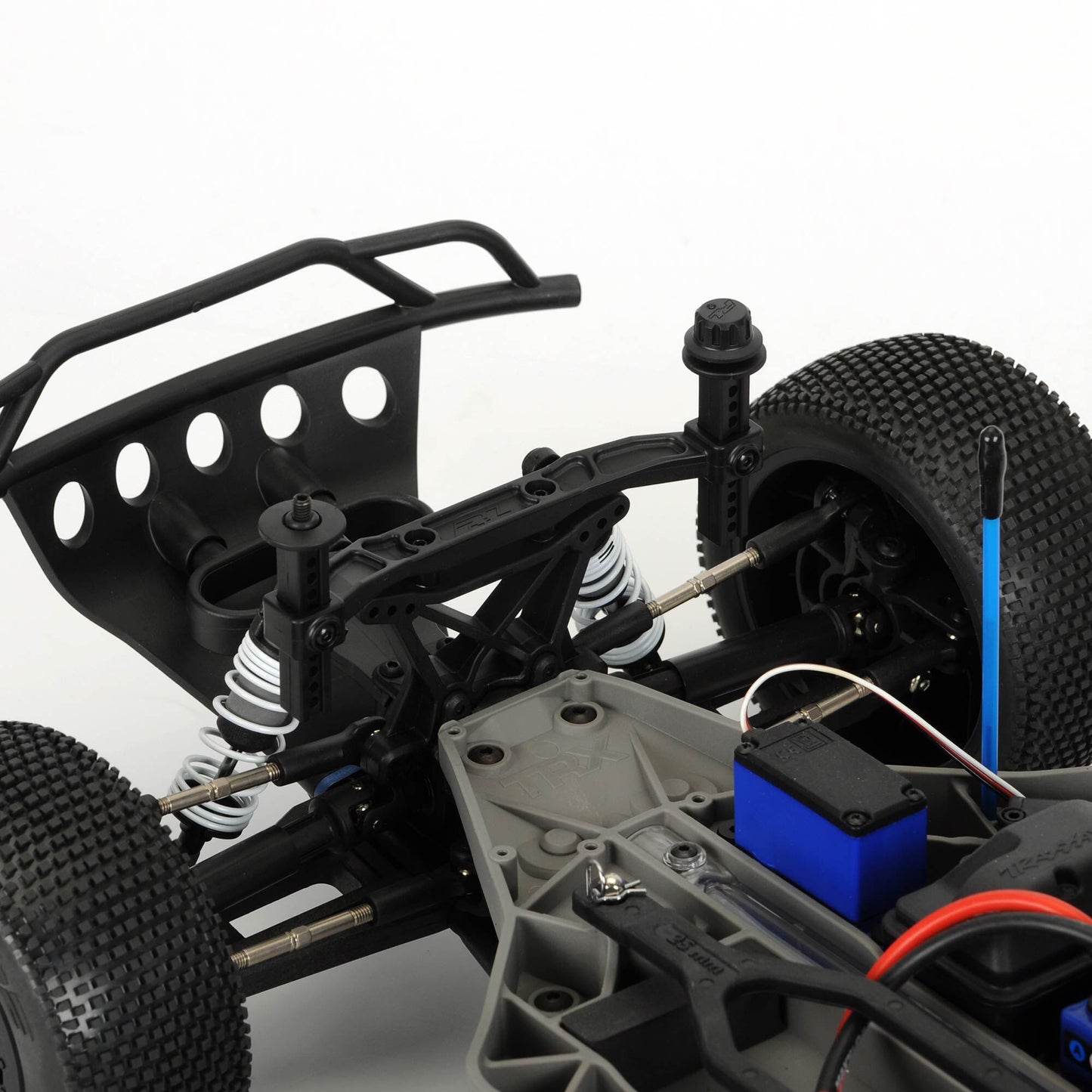 Pro-Line Extended Front and Rear Body Mounts: for Slash® 4x4