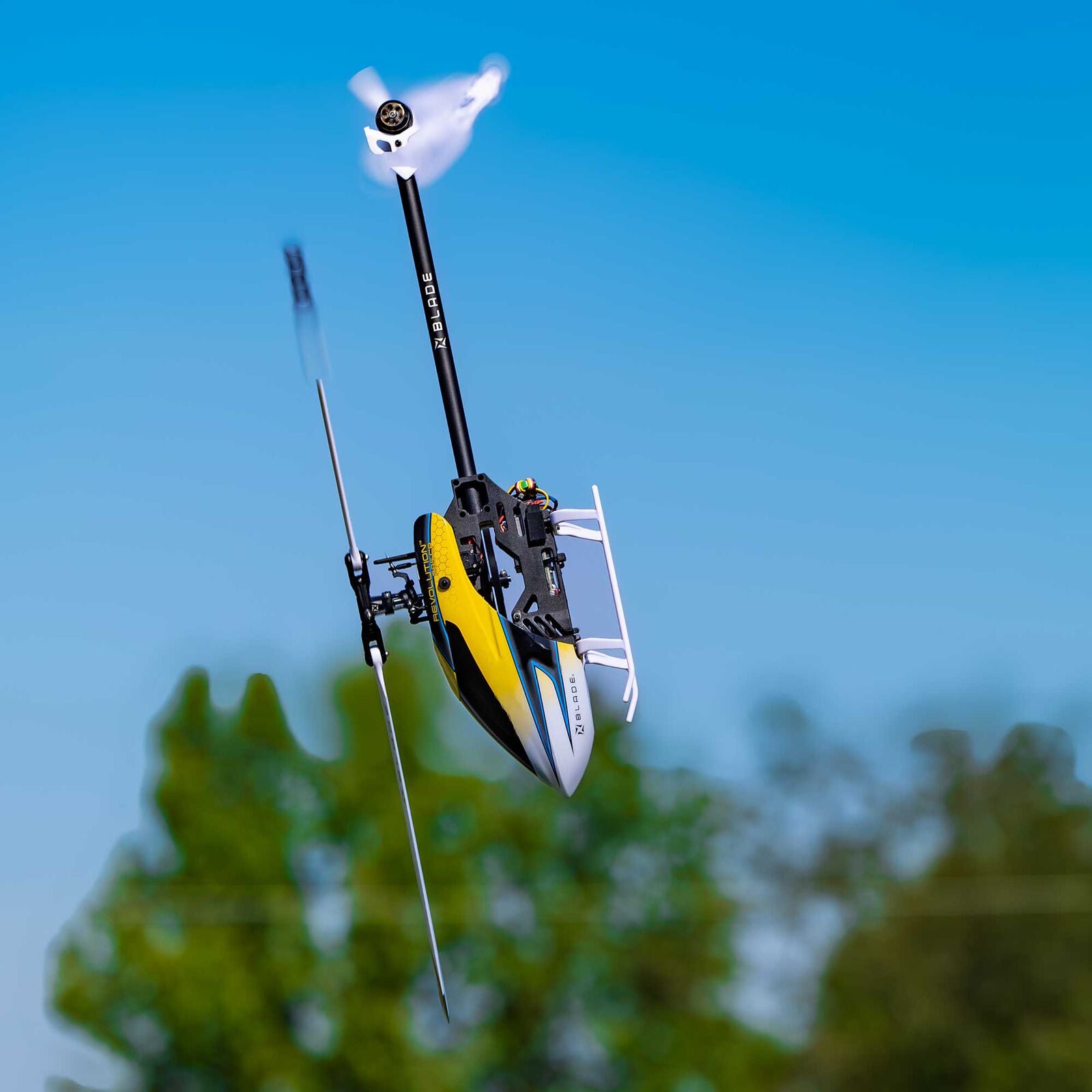 Blade Revolution 235 CP RTF Basic with SAFE – Superstition Hobbies