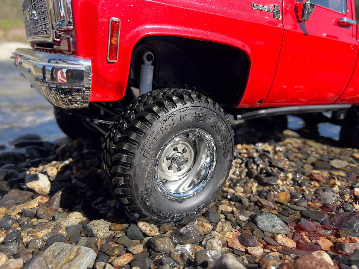 Trail Finder 2 "LWB" RTR with Chevrolet K10 Scottsdale Hard Body Set - Red