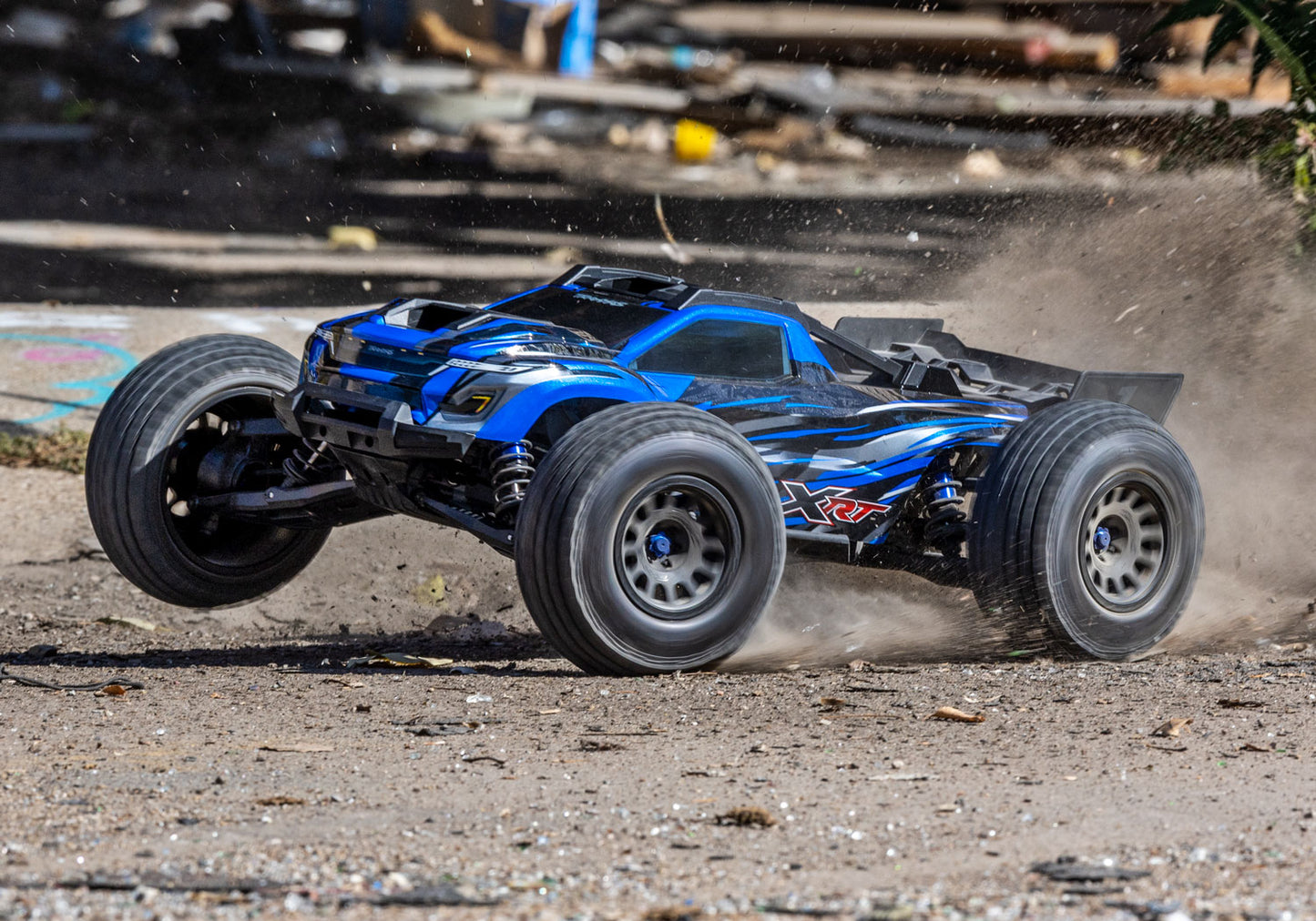 78086-4  XRT Brushless Electric Race Truck Blue