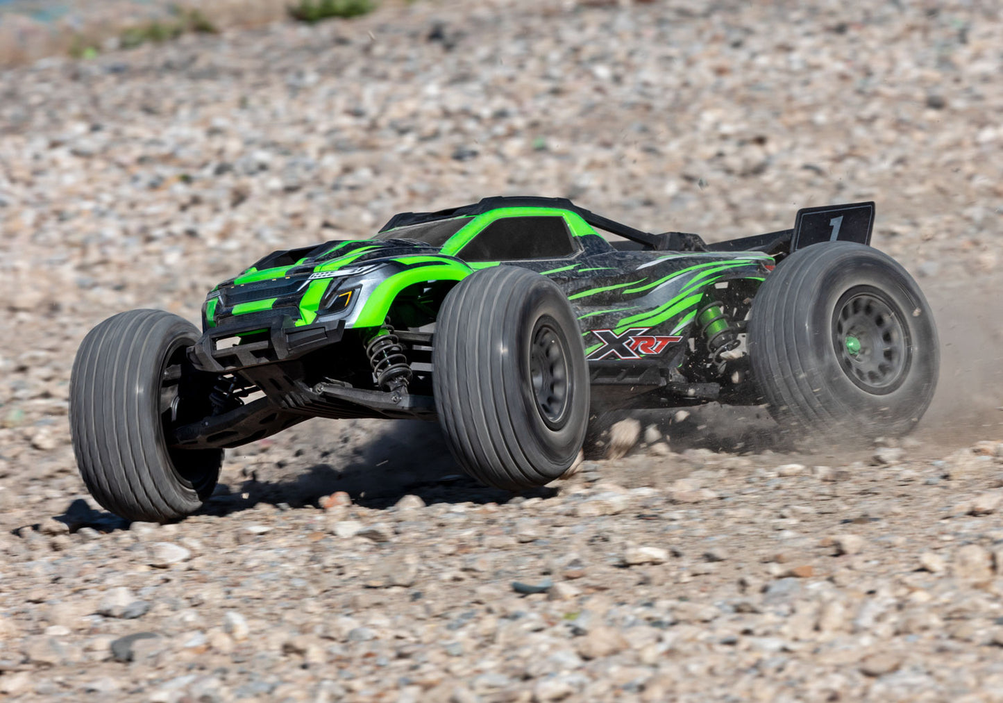 78086-4  XRT Brushless Electric Race Truck Green
