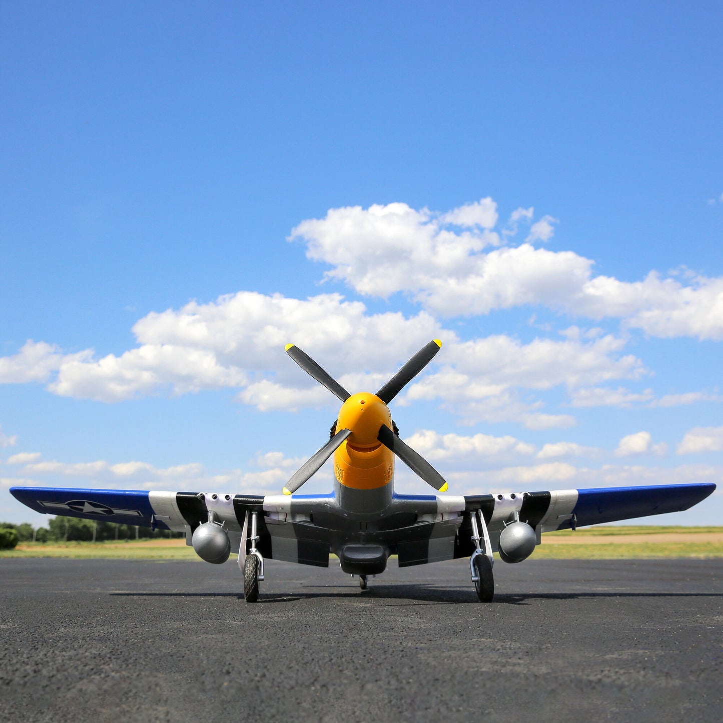 E-Flite P-51D Mustang 1.5m BNF Basic with Smart