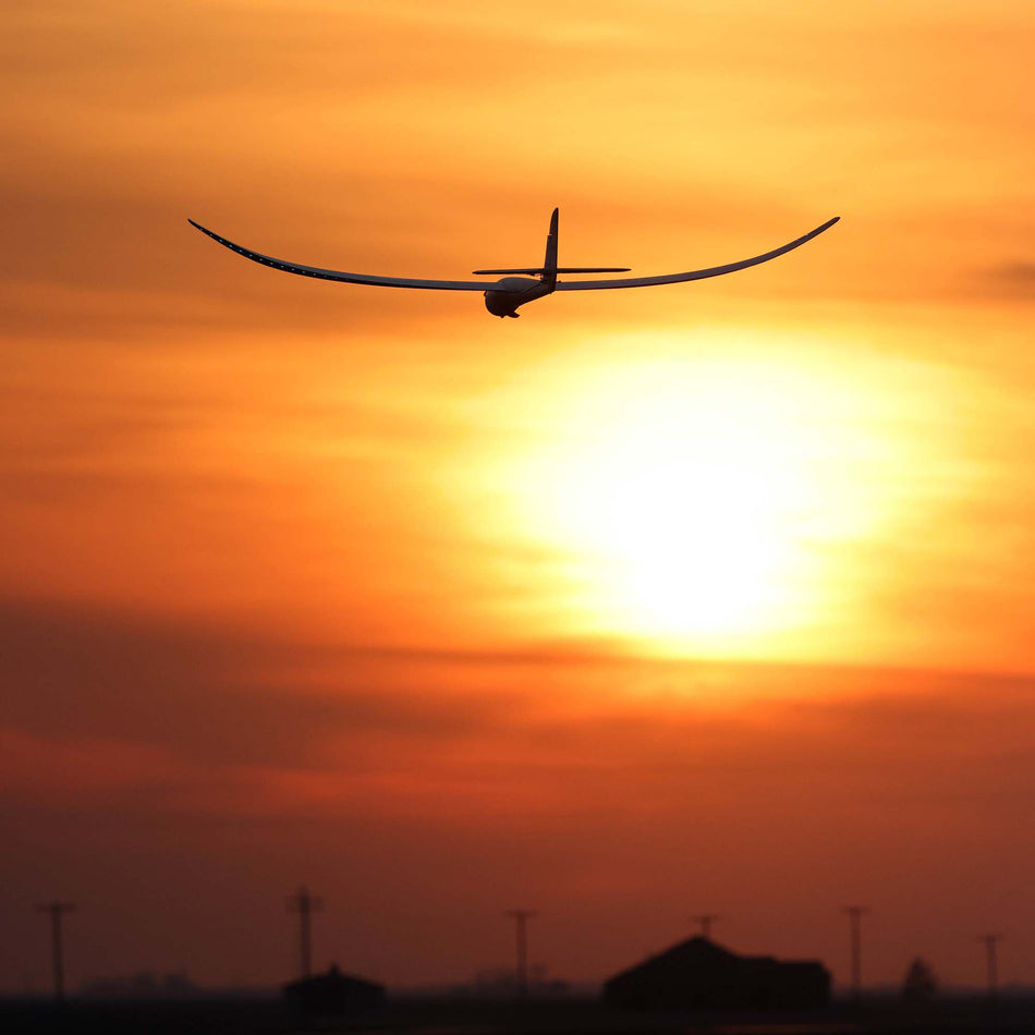 E-flite  Night Radian FT 2.0m BNF Basic