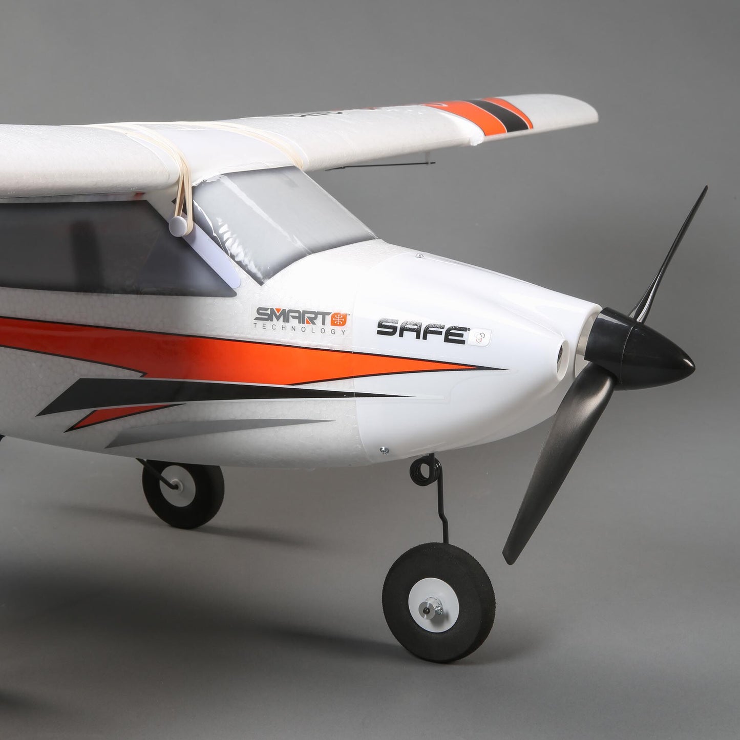 E-Flite Apprentice STS 1.5m with SAFE 1.5m BNF Basic